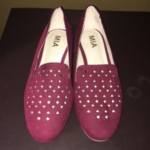 🧡💛 Hot Pick 🧡💛 MIA shoes (burgundy/wine) suede